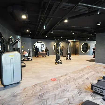 Gorgeous Modern 1bd Terracepoolviews! #183 *