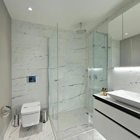 Apartment Gorgeous Modern 1bd Terracepoolviews! #183