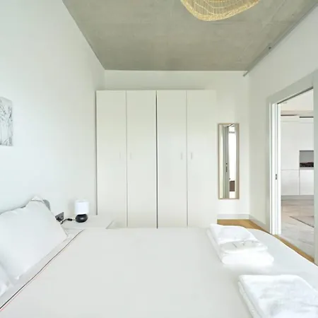 Gorgeous Modern 1bd Terracepoolviews! #183 *